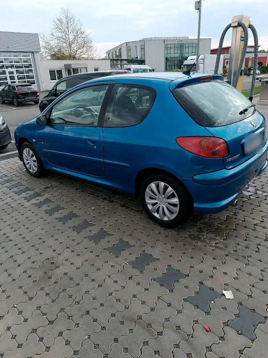 Gebraucht Peugeot 206 72 PS (52 kW) 2007 Blau Coupé