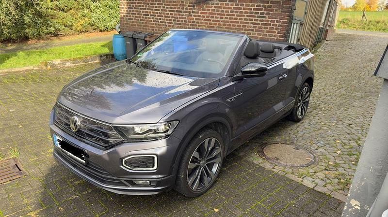 Grau Gebraucht 2020 VW T-Roc Cabriolet Beats Cabrio | 23.999 € (Guter Preis) - Bild 1/4