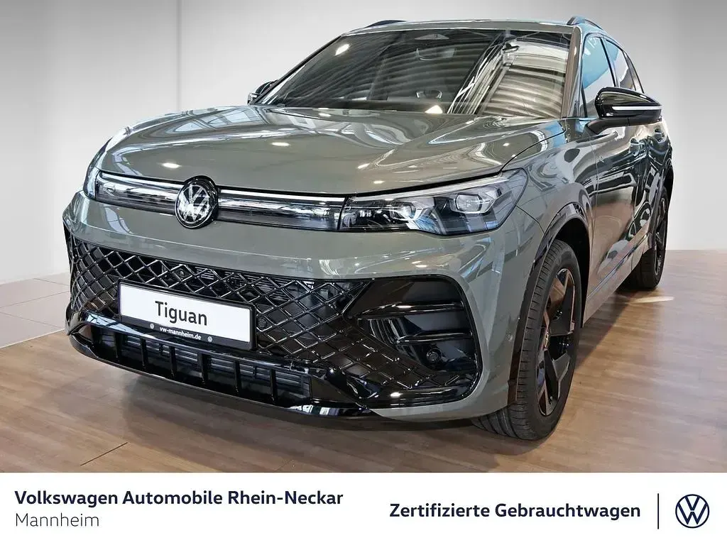 Gebraucht VW Tiguan R-line 204 PS (150 kW) 2026 Grün SUV
