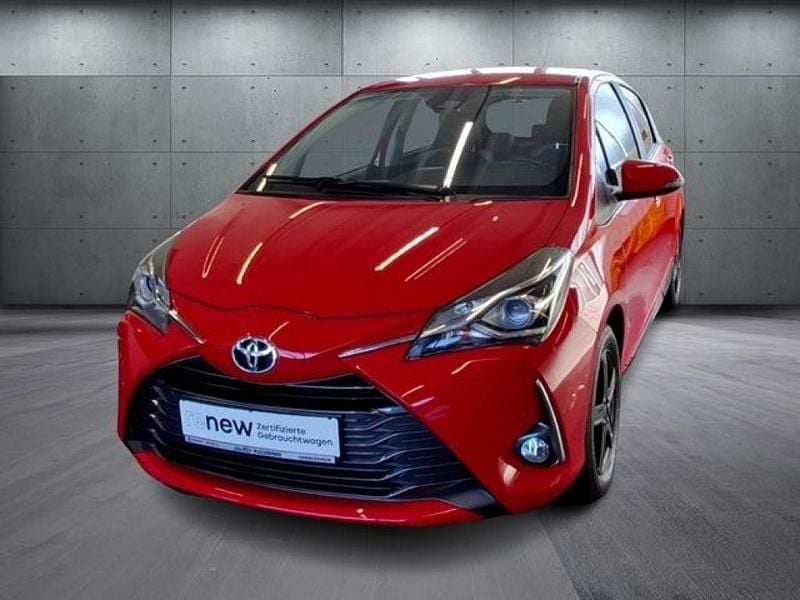 Gebraucht Toyota Yaris 111 PS (81 kW) 2020 Rot Kleinwagen