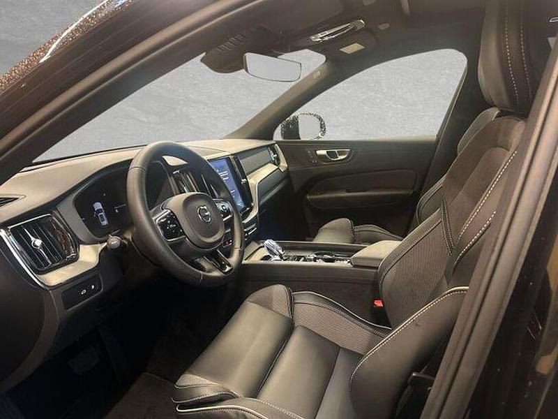 Gebraucht Volvo XC60 Plus 349 PS (256 kW) 2025 Onyx schwarz SUV