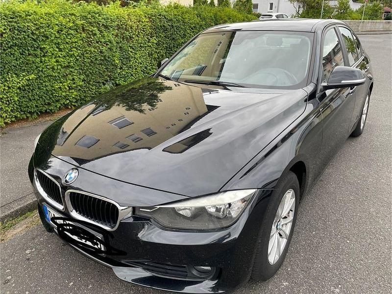 Gebraucht BMW 316 116 PS (85 kW) 2012 Schwarz Limousine