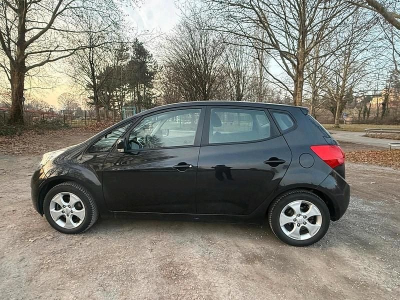 Gebraucht Kia Venga Spirit 125 PS (91 kW) 2010 Schwarz Kleinwagen