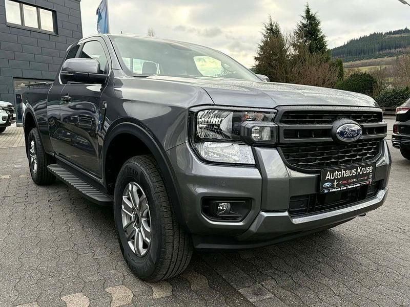 Neu Ford Ranger XLT 170 PS (125 kW) 2025 Grau Pickup