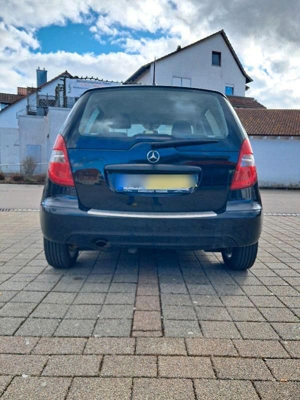 Gebraucht Mercedes A160 95 PS (69 kW) 2011 Schwarz Van / Kleinbus