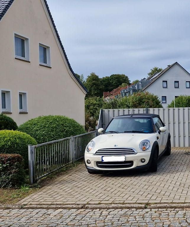 Beige Gebraucht 2012 Mini Cooper Cabriolet Cabrio | 8.400 € (Fairer Preis) - Bild 1/4