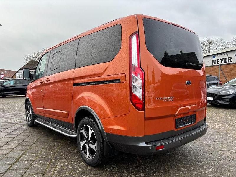 Gebraucht Ford Tourneo Active 150 PS (110 kW) 2023 Hokkaidoorange metallic Van / Kleinbus