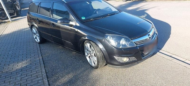 Gebraucht Opel Astra 150 PS (110 kW) 2008 Schwarz Kombi