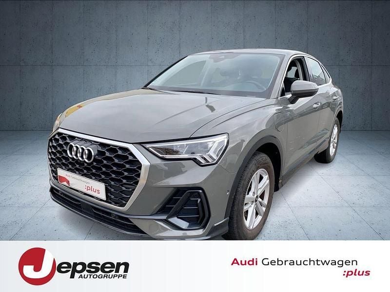 Chronosgrau metallic Gebraucht 2022 Audi Q3 Sportback SUV | 33.470 € (Fairer Preis) - Bild 1/4