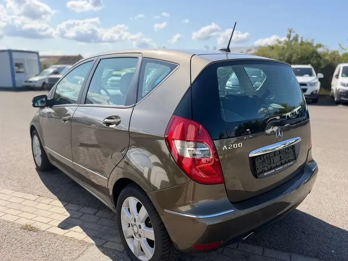 Gebraucht Mercedes A200 136 PS (100 kW) 2009 Braun Kleinwagen