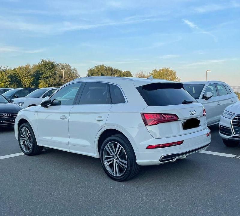 Weiß Gebraucht 2019 Audi Q5 Sport SUV | 30.800 € (Fairer Preis) - Bild 1/4