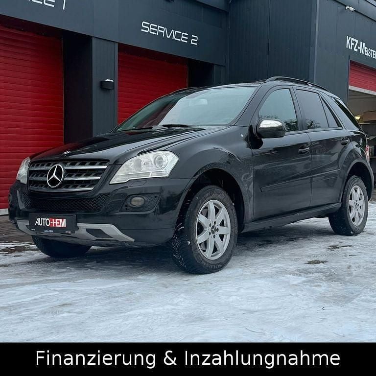 Schwarz Gebraucht 2009 Mercedes ML350 SUV | 7.990 € (Guter Preis) - Bild 1/4