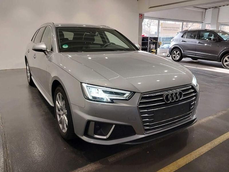 Second-hand Audi A4 S-Line 170 CP (125 kW) 2020 Argintiu Break