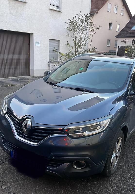 Grau Gebraucht 2016 Renault Kadjar SUV | 14.999 € (Teuer) - Bild 1/4