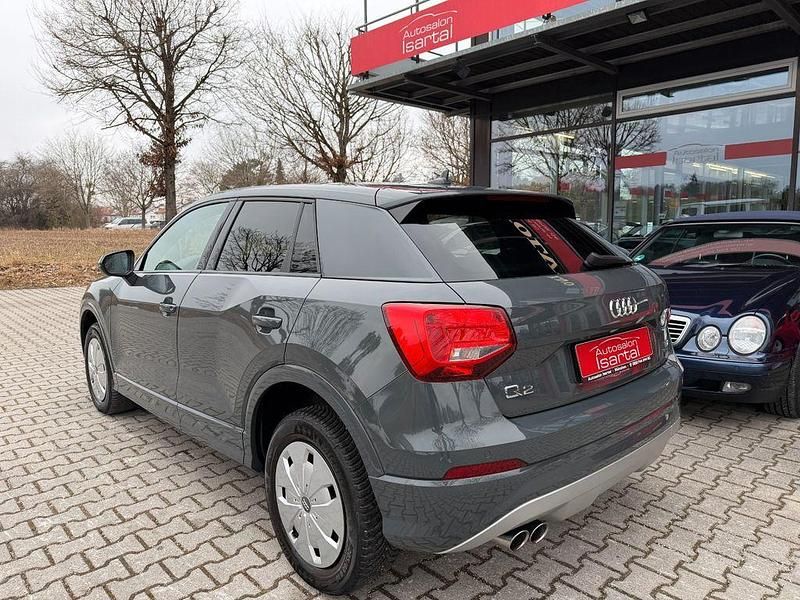 Gebraucht Audi Q2 Sport 150 PS (110 kW) 2018 Grau (nanograu metallic) SUV