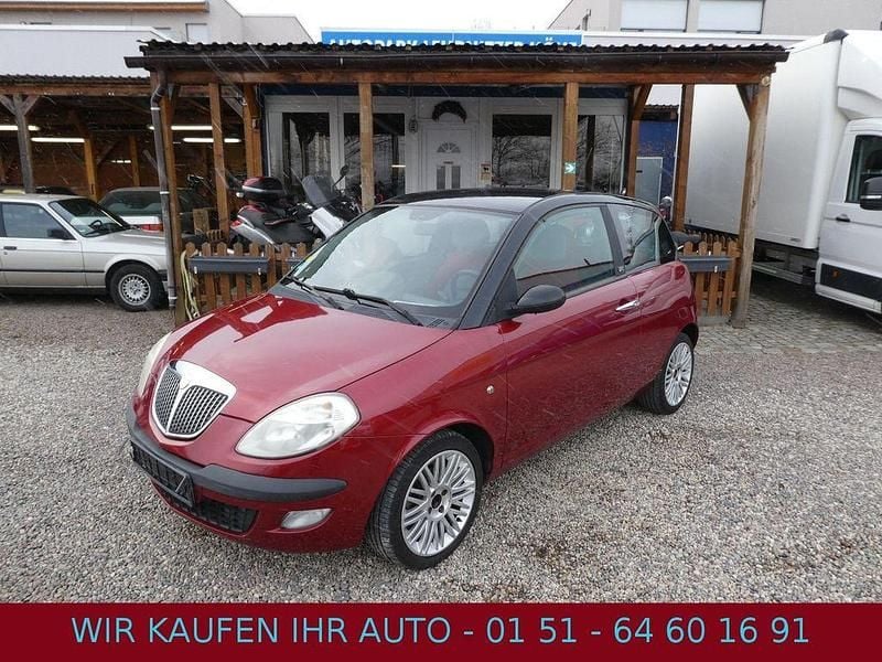 Gebraucht Lancia Ypsilon 80 PS (58 kW) 2006 Rot Kleinwagen