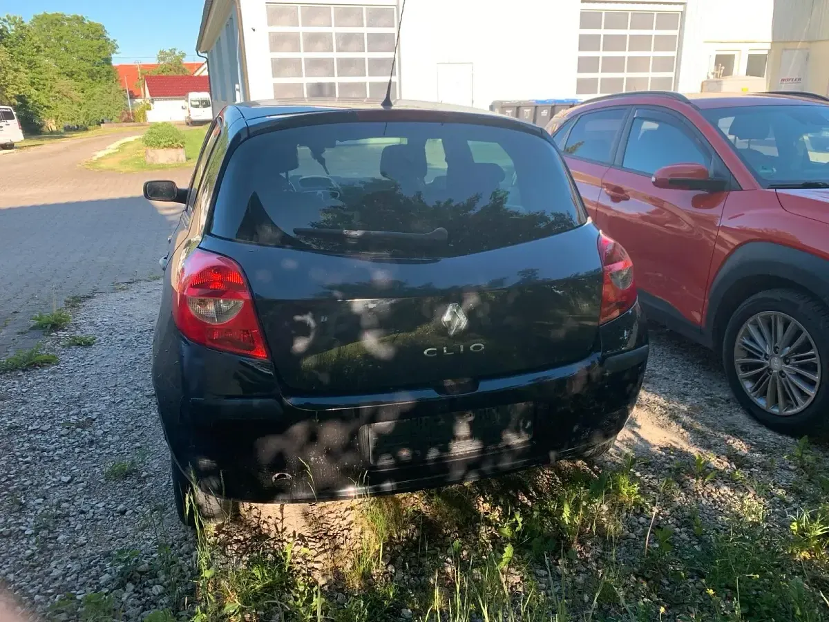 Gebraucht Renault Clio 55 PS (40 kW) 2008 Schwarz Kleinwagen