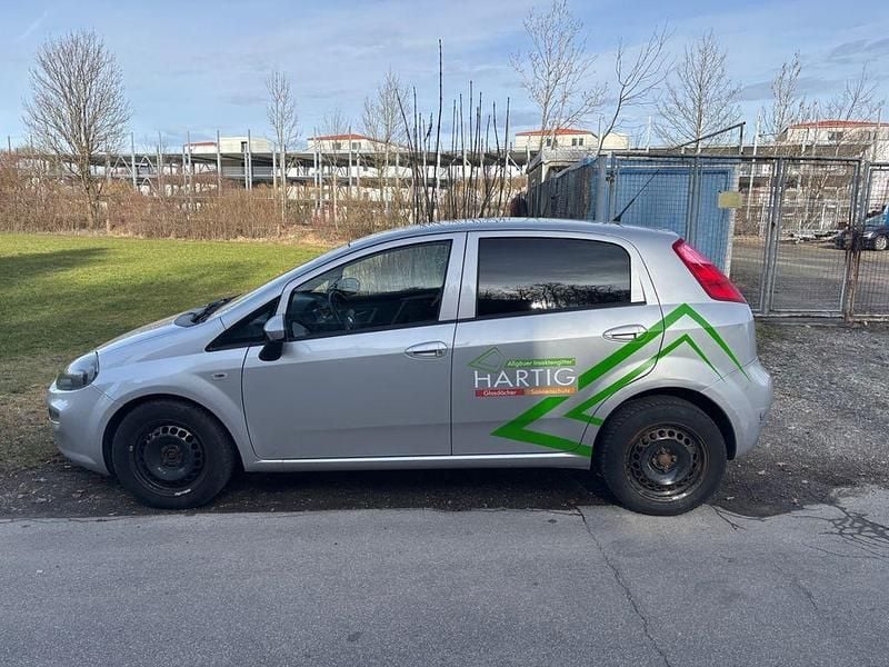 Gebraucht Fiat Punto 69 PS (50 kW) 2016 Silber Kleinwagen