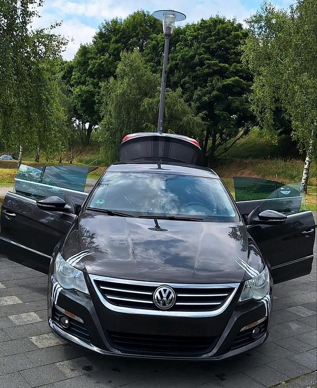 Grau Gebraucht 2011 VW CC Limousine | 6.000 € (Guter Preis) - Bild 1/4