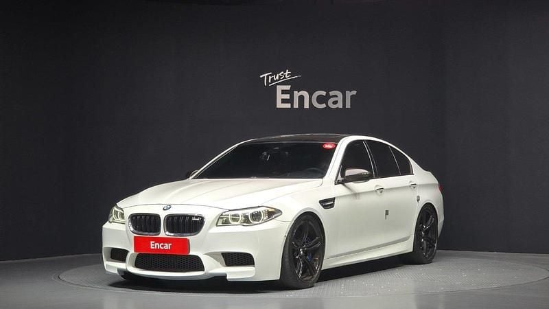 Gebraucht BMW M5 Performance 560 PS (411 kW) 2015 Weiß Limousine