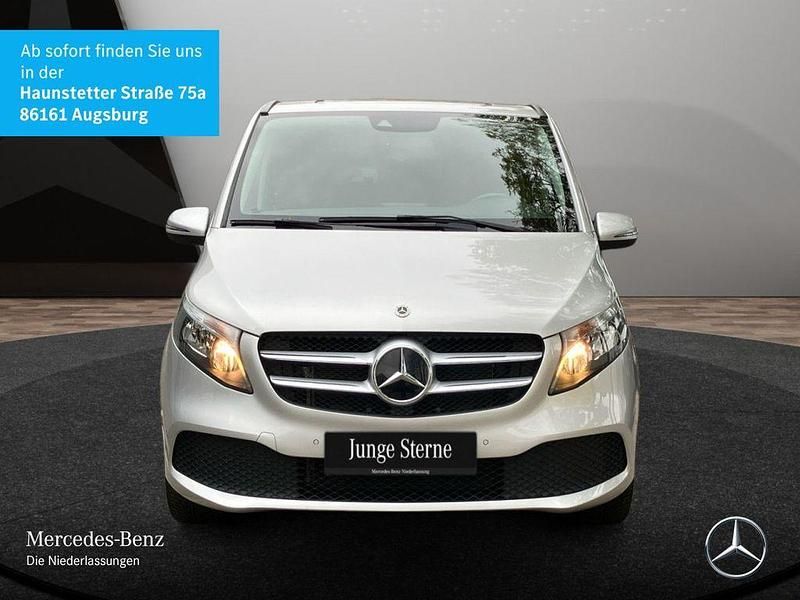 Gebraucht Mercedes V300 Edition 237 PS (174 kW) 2021 Silber Van / Kleinbus