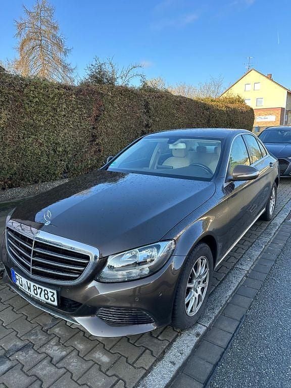 Braun Gebraucht 2014 Mercedes C200 Exclusive Limousine | 18.450 € (Fairer Preis) - Bild 1/4