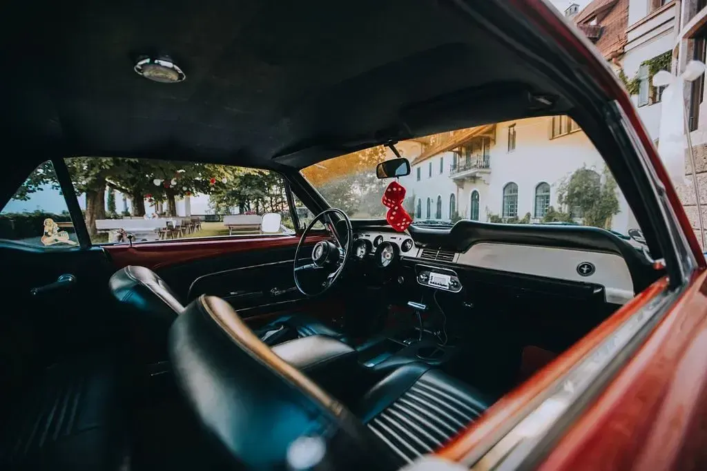 Gebraucht Ford V8 210 PS (154 kW) 1967 Rot Coupé