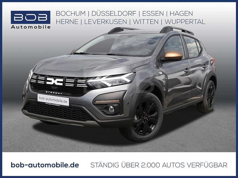 Dolomitgrau (grau) Gebraucht 2025 Dacia Sandero Extreme Kleinwagen | 19.666 € (Fairer Preis) - Bild 1/3