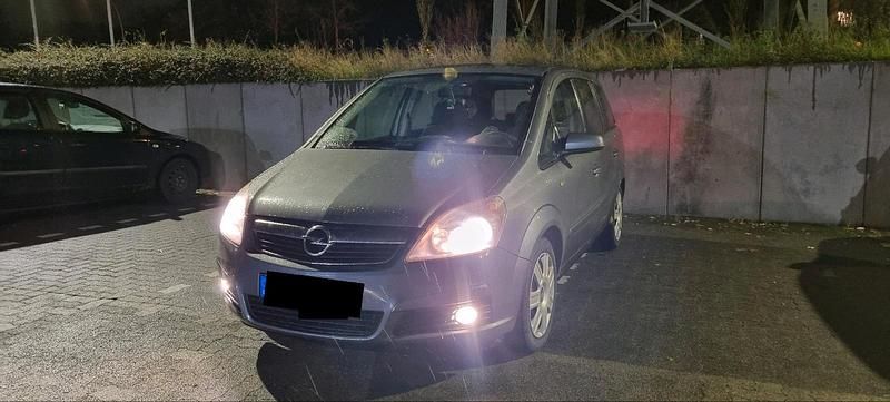 Gebraucht 2006 Opel Zafira Van / Kleinbus | 2.000 € (Fairer Preis) - Bild 1/4