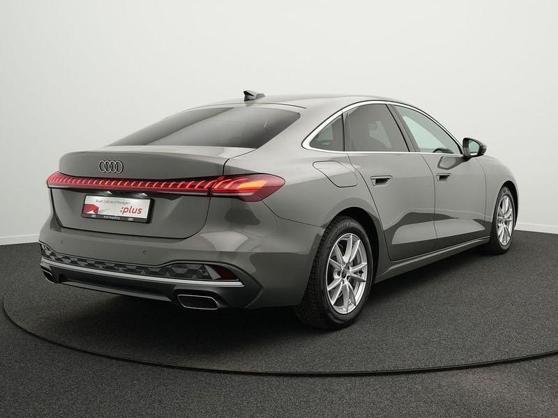 Gebraucht Audi A5 Ambiente 204 PS (150 kW) 2025 Chronosgrau metallic Limousine