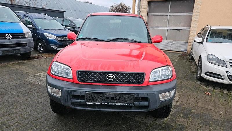 Gebraucht Toyota RAV4 Cool 128 PS (94 kW) 1999 Rot SUV