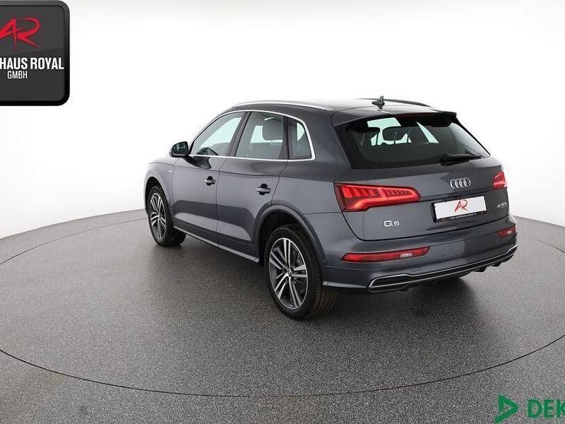 Gebraucht Audi Q5 S-Line 245 PS (180 kW) 2019 Daytonagrau perleffekt SUV