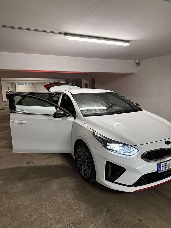 Gebraucht Kia ProCeed GT 204 PS (150 kW) 2021 Weiß Kombi