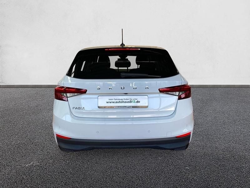 Gebraucht Skoda Fabia Style 110 PS (80 kW) 2021 Moonweiß perleffekt blackmagic perleffekt Kleinwagen