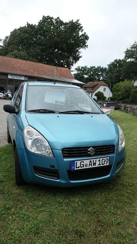 Blau Gebraucht 2010 Suzuki Splash Basic Kleinwagen | 3.333 € (Fairer Preis) - Bild 1/4