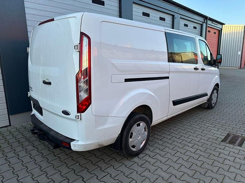Gebraucht Ford Transit Custom 131 PS (96 kW) 2021 Weiß Van / Kleinbus