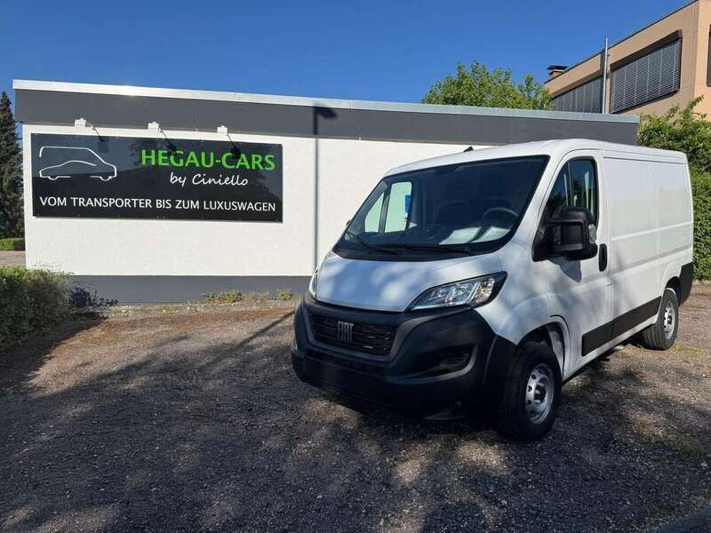 Weiß Gebraucht 2023 Fiat Ducato Van | 31.490 € (Teuer) - Bild 1/4