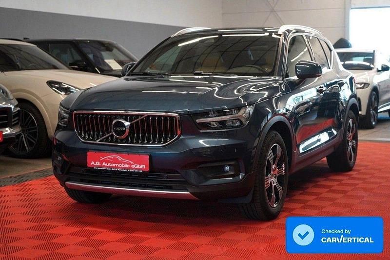 Blau Gebraucht 2019 Volvo XC40 SUV | 23.950 € (Fairer Preis) - Bild 1/4