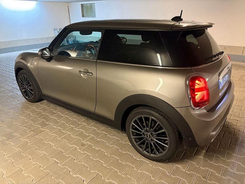 Grau Gebraucht 2016 Mini Cooper S Kleinwagen | 16.690 € (Fairer Preis) - Bild 1/4