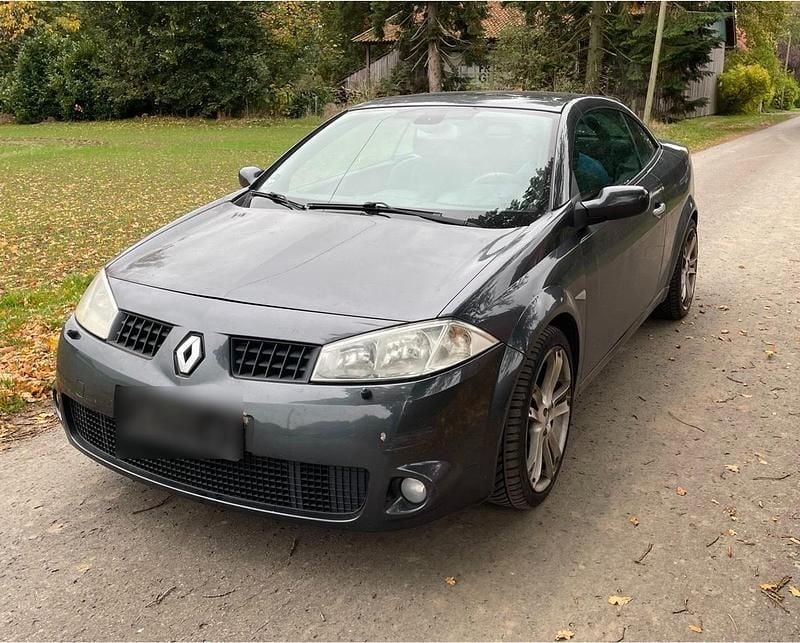 Grau Gebraucht 2005 Renault Mégane Cabriolet Cabrio | 1.100 € (Superpreis) - Bild 1/4
