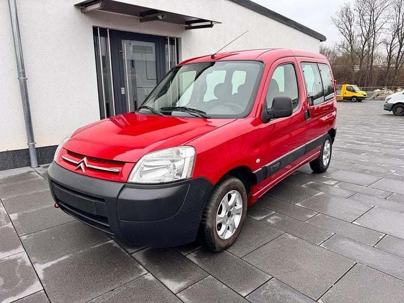 Rot Gebraucht 2009 Citroën Berlingo Advance Van / Kleinbus | 1.999 € (Superpreis) - Bild 1/4
