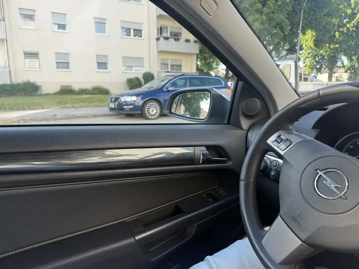 Gebraucht Opel Astra 125 PS (91 kW) 2005 Coupé