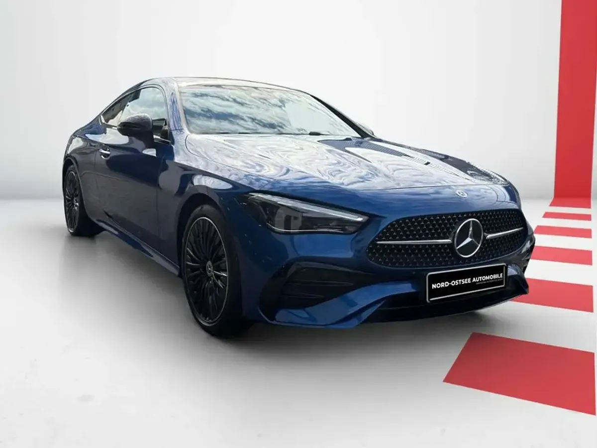 Gebraucht Mercedes CLE200 AMG 204 PS (150 kW) 2024 Metalliclack spektralblau Coupé