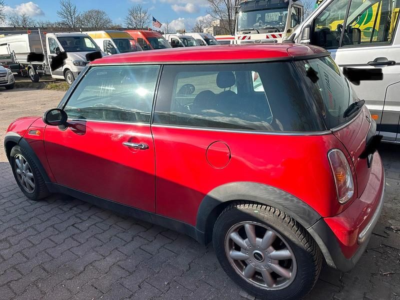 Gebraucht Mini ONE 90 PS (66 kW) 2001 Rot Kleinwagen