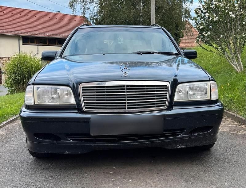 Blau Gebraucht 1997 Mercedes C200 Kombi | 1.250 € (Fairer Preis) - Bild 1/4