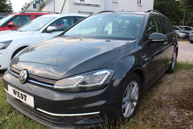 Grau Gebraucht 2019 VW Golf VII Limousine | 9.490 € (Superpreis) - Bild 1/3