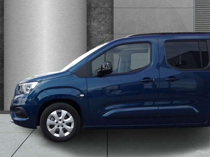 Gebraucht Opel Combo-e Life Ultimate 100 kW (136 PS) 2023 Ozean blau Kombi