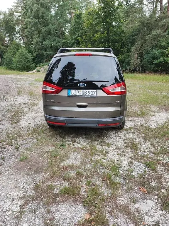 Gebraucht Ford Galaxy Titanium 163 PS (119 kW) 2010 Braun Van / Kleinbus