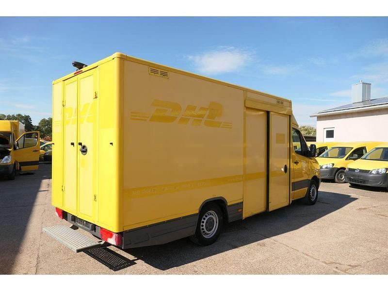 Używany Mercedes Sprinter 95 KM (69 kW) 2011 Żółty Van