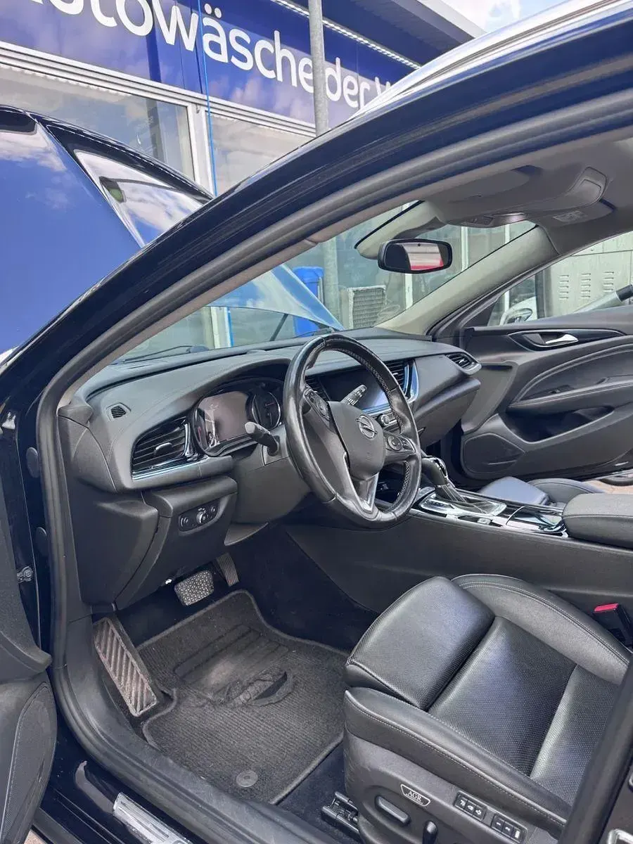 Gebraucht Opel Insignia Business 170 PS (125 kW) 2017 Schwarz Kombi